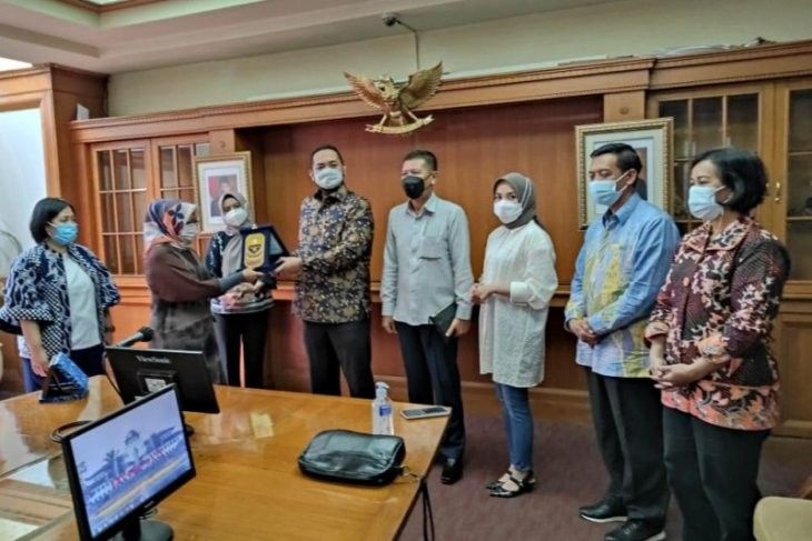 Studi banding Bapemperda DPRD Provinsi Jambi ke Biro Hukum dan HAM Sekretariat Daerah Provinsi Jawa Barat.