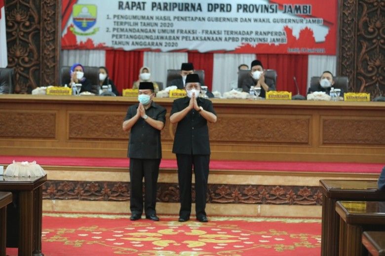 Sidang paripurna pengumuman gubernur dan wakil gubernur Jambi terpilih oleh DPRD Provinsi Jambi, Senin (14/6)