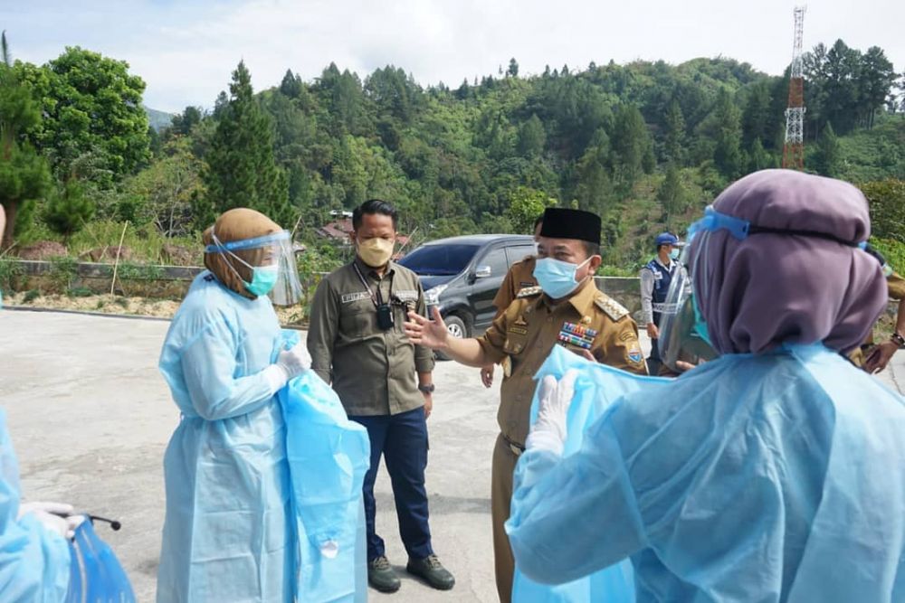 kunjungan kerja meninjau Rumah Sakit Umum Daerah (RSUD) Mayjen H.A. Thalib Sungai Penuh Kerinci, Senin (2/8/2021).