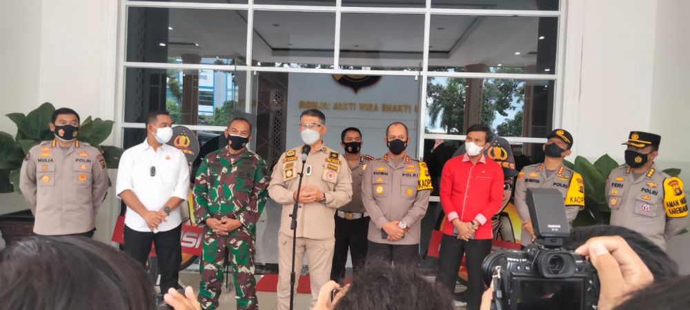 Walikota Fasha memberi keterangan pada wartawan