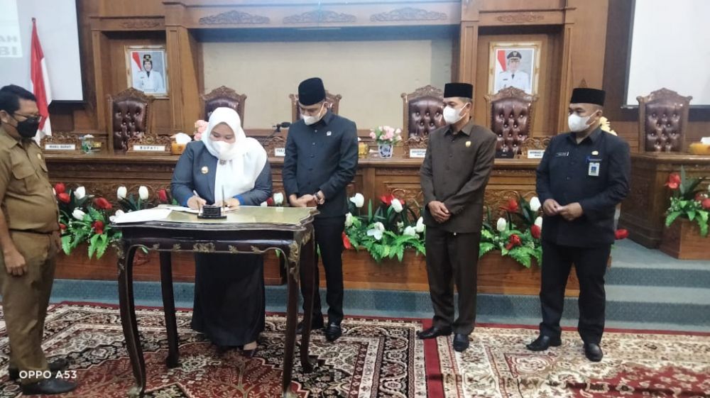 Penandatanganan Berkas KUPA-PPAS