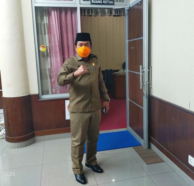 Ketua DPRD, Tontawi Jauhari SE