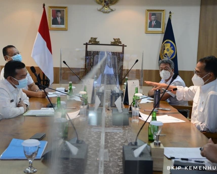 Gubernur Jambi Al Haris, Rabu (15/9/2021) Bersama Anggota DPR RI Komisi V H Bakrie dan Kepala Dinas Perhubungan Provinsi Jambi, Vahrial Adhi, melakukan kunjungan ke Kementrian Perhubungan RI yang langsung diterima oleh Menteri Perhubungan RI Ir. Budi Karya Sumadi.