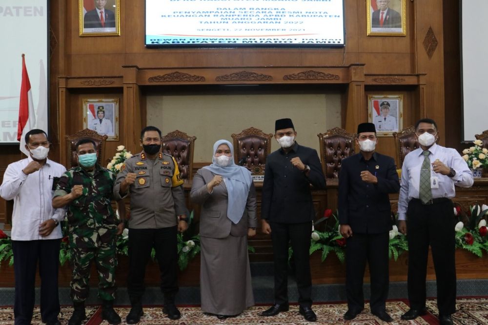 Ketua DPRD Bersama Bupati dan Forkompida