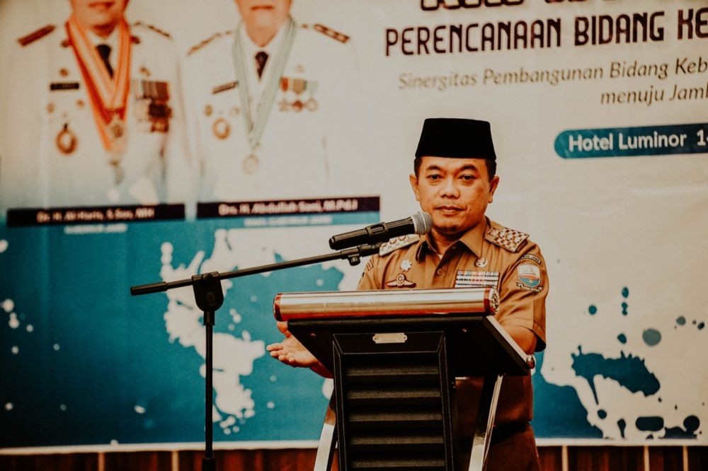 Rapat Koordinasi Perencanaan Bidang Kebudayaan dan Pariwisata se Provinsi Jambi Tahun 2022, yang berlangsung di Hotel Luminor Jambi, Senin (14/02/2022).