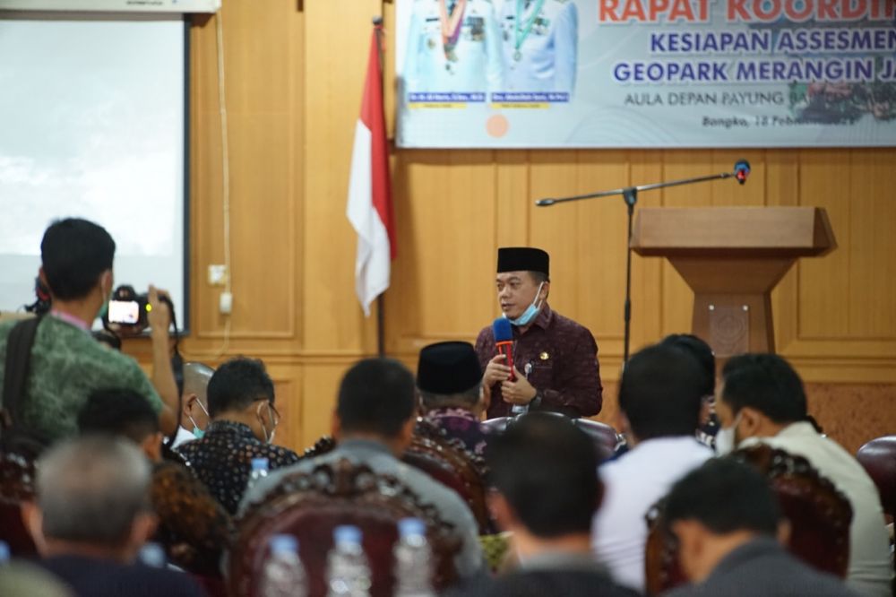 Rapat Koordinasi Kesiapan Assesment Geopark Merangin, yang berlangsung di Aula Kantor Badan Perencanaan Pembangunan Daerah (Bappeda) Kabupaten Merangin, Jum’at (18/02/2022).