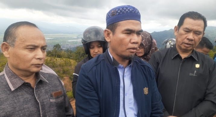 Tampak Ketua DPRD Kota Sungaipenuh, didampingi Unsur pimpinan dan beberapa anggota