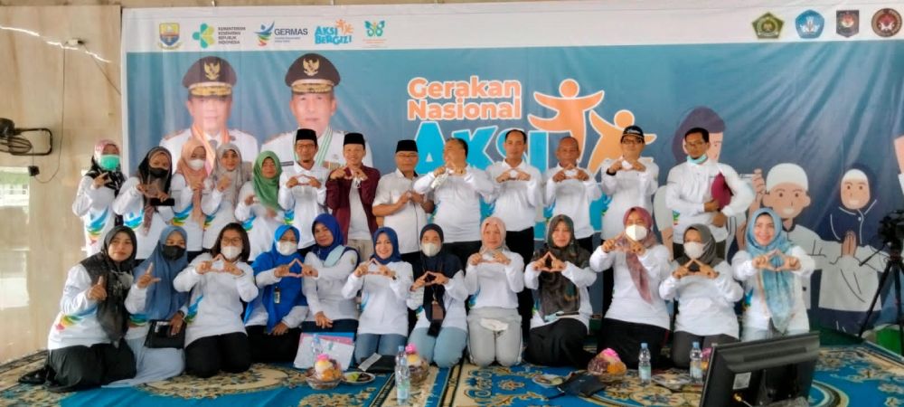 Gerakan Nasional Aksi Bergizi,
Kegiatan tersebut dilakasankan di Pondok Pesantren Darul Arifin Kabupaten Muaro Jambi, Rabu (26/10).