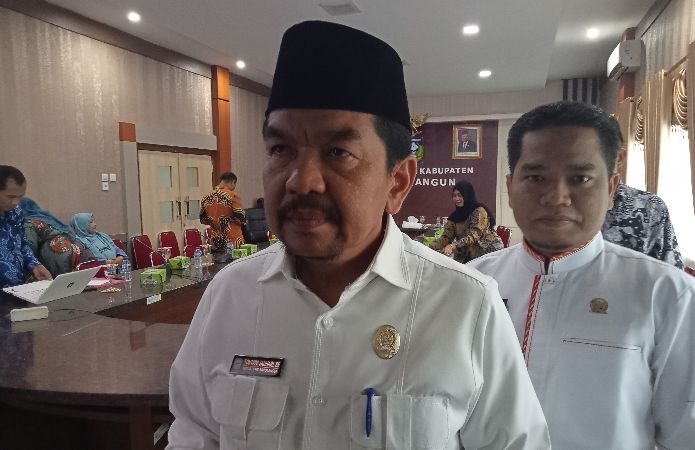 Tontawi Jauhari didampingi Fadlan Kholik 