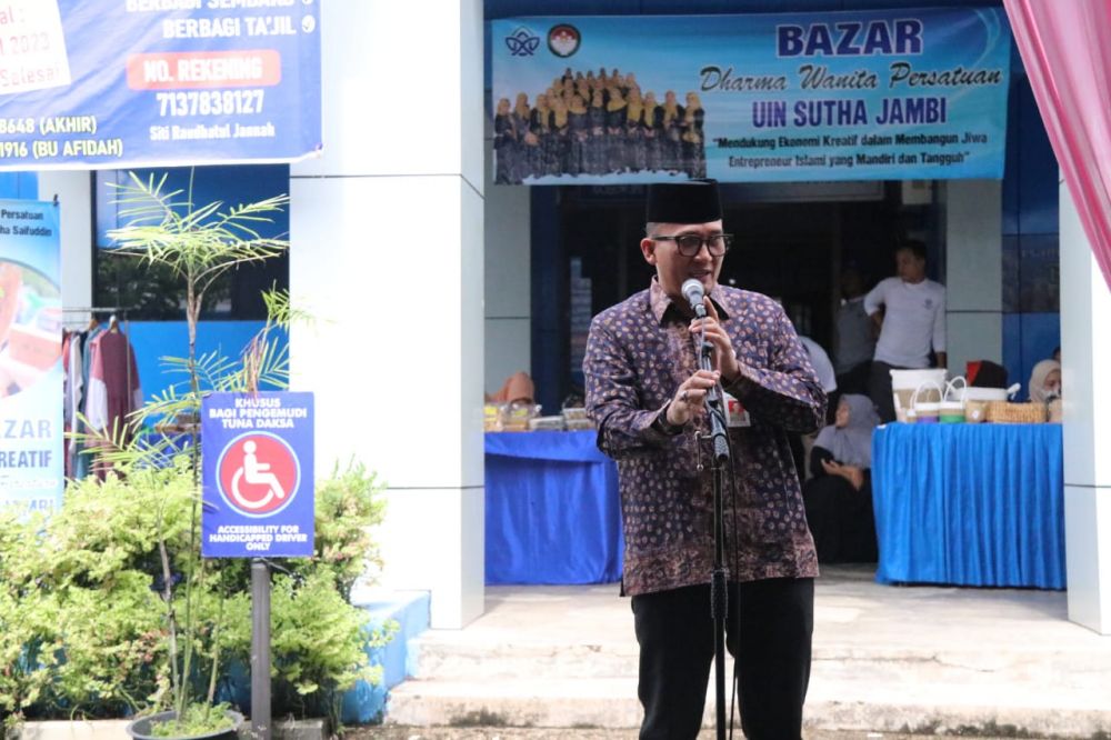 Kepala Dinas Komunikasi dan Informatika Provinsi Jambi, Drs. Ariansyah, ME 