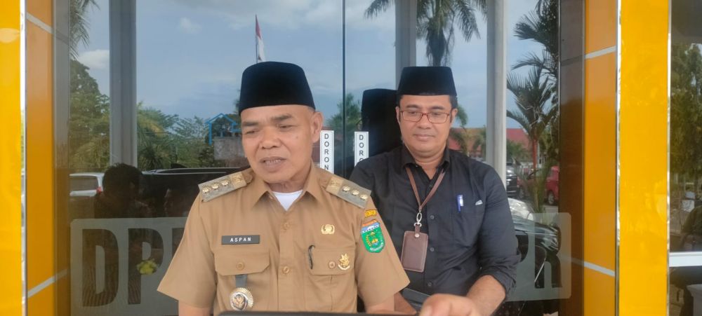 PJ Bupati Tebo, H. Aspan didampingi Kadis PUPR Tebo, Hendri Nora