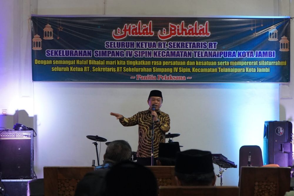 Gubernur Jambi Dr. H. Al Haris, S.Sos, MH 