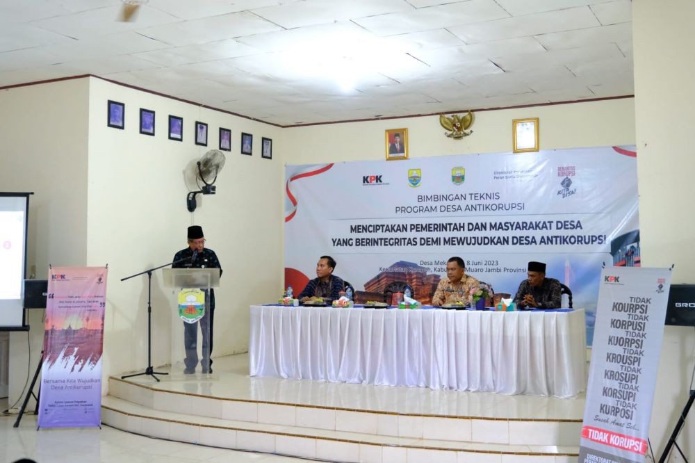 kegiatan Bimtek Calon Pecontohan Desa Antikorupsi 2023 di desa Mekar Sari, Kecamatan Kumpeh Kabupaten Muaro Jambi, Kamis (8/6/2023).