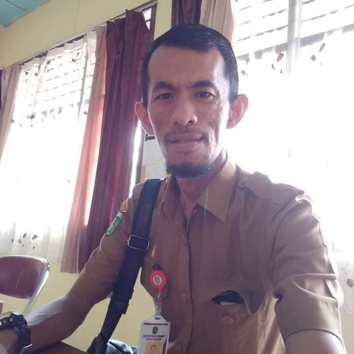 Redi Bustami, Sekdes Tanjung Pucuk Jambi