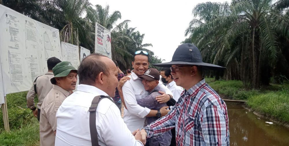 Konflik Lahan yang terjadi antara warga Dusun Pematang Bedaro Desa Teluk Raya dengan Perusahaan sawit PT Fajar Pematang Indah Lestari (PT FPIL) berakhir damai.