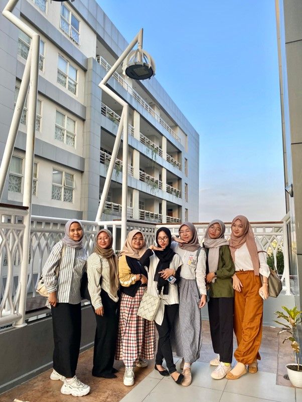 Nathania Aulia, Dhia Nayla Defasya, Nadia Hamzah, Delima Putri P, Dewi Zahra, Raissa Athalia 