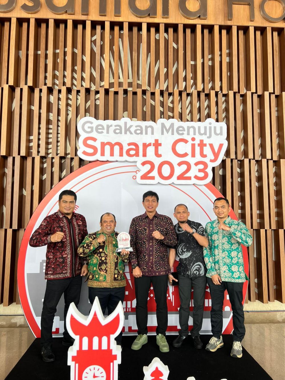 Fadhil yang hadir bersama Kadis Kominfo Amir Hamza, Kadis PUTR Ajrisa Windra serta kepala Bapperida Kurniadi beserta Tim  Smart city