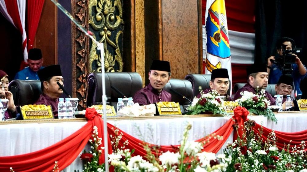 Ketua DPRD Provinsi Jambi Edi Pimpin Rapat Paripurna dalam Rangka Perayaan HUT Ke 67 Provinsi Jambi 