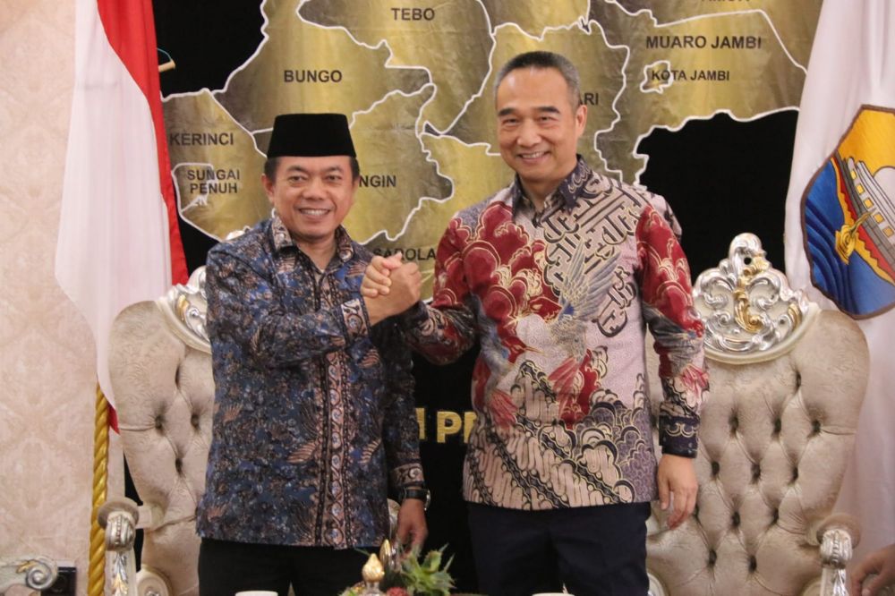 Audiensi Bersama Presiden Direktur Petrochina Quen Mingyan, bertempat di Rumah Dinas Gubernur Jambi, Minggu (07/01/2024).
