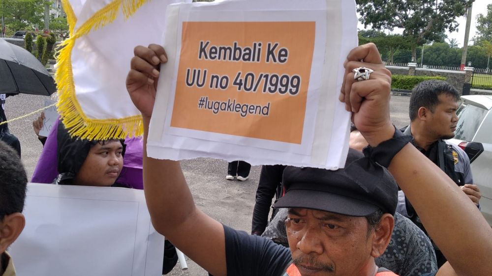Koalisi Penyelamat Pilar Demokrasi di Jambi Demo Tolak RUU Penyiaran
