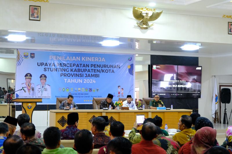 Penilaian Kinerja 8 (delapan) Aksi Konvergensi Penurunan Stunting Provinsi Jambi Tahun 2024 di aula Bappeda Provinsi Jambi, Kamis (30/5).