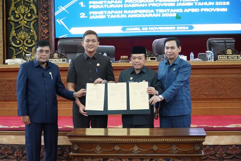 DPRD Ketok Palu APBD Jambi 2025 Rp4,575 Triliun