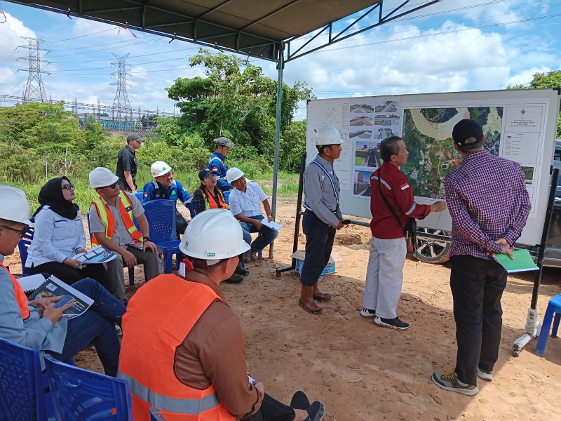 Pimpinan dan Anggota DPRD Provinsi Jambi, Rabu (23/4) mendengarkan langsung paparan pihak PT SAS dalam skema pembangunan jalur khusus batu bara serta bantuan untuk masyarakat yang tedampak pembangunan. 