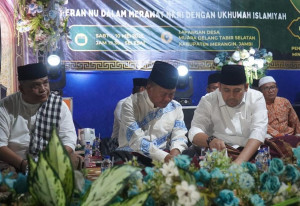 Bupati dan Wabup Ikuti Pengajian Akbar Bersama Gus Muwafiq di Desa Muaro Delang