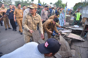 Bukan Penggusuran, Wali Kota Jambi Tegaskan Penertiban PKL Solusi yang Humanis