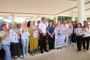 Wakil Bupati Jun Mahir Lepas Keberangkatan Peserta D'Academy 7 Indosiar Asal Pulau Kayu Aro