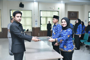 Wawako Diza Pimpin Sumpah PNS, Tegaskan Komitmen Pelayanan Publik Tanpa Pungli