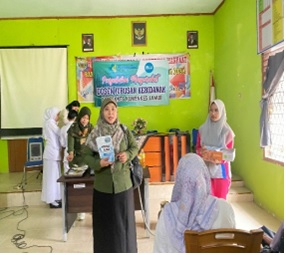 Kegiatan Pengabdian Masyarakat yang dilakukan Dosen Jurusan Kebidanan Poltekes Jambi di Desa Suka Maju Muaro Jambi