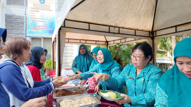 Ketua TP PKK Hesti Haris Hadirkan Sarapan Murah Rp 3.000 untuk Masyarakat