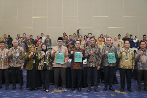 OJK Dorong Penguatan Ekosistem Keuangan Syariah di Seluruh Sektor Jasa Keuangan