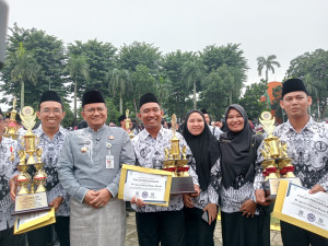 Peringati hari Guru 2025, Wali Kota Maulana Ajak Muliakan Profesi Guru Sebagai Contoh dan Teladan