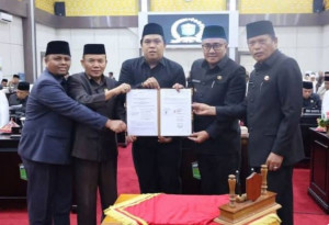 DPRD Sungai Penuh Sahkan RAPBD 2026, Hutri Randa Pimpin Jalannya Paripurna