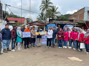 PTPN IV Regional 4 Turun dan Salurkan Bantuan Darurat Korban Banjir dan Longsor 