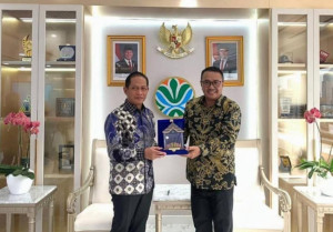 Wako Alfin Temui Menteri LH, Sungaipenuh Dapat Bantuan dan Jadi Pilot Project Persampahan
