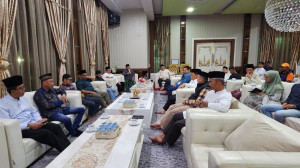 Terkait Zona Merah, Wali Kota Maulana Tekankan Pemkot Jambi Berada Dibarisan Masyarakat