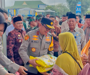 Polda Jambi Gelar Gerakan Pangan Murah, Salurkan 16,5 Ton Beras untuk Masyarakat Jelang Idul Fitri