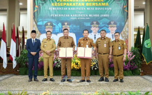 Perkuat Sinergi, Pemkab Muarojambi dan Muba Teken MoU Percepatan Layanan Publik dan Kesejahteraan