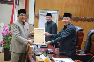 Bupati Sampaikan Tanggapan atas Pemandangan Umum Fraksi DPRD terhadap LKPJ 2025