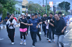 Wamendagri Bima Arya Dorong Investasi Danantara di Kota Jambi, Pertegas Penyelesaian Sampah