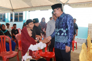 Bupati Resmikan Operasi Katarak Gratis dan Salurkan Bantuan ATENSI untuk Warga Rentan