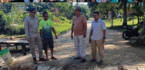 Reses , Jurjani Turun Langsung Tinjau Jalan Rusak 