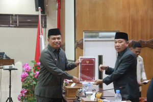 Sinergi Eksekutif–Legislatif Menguat, Wabup Hadiri Rapat Paripurna Keempat DPRD
