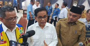 Bupati Tebo Minta Bakri Perjuangkan Jalan Padang Lamo