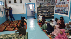 Ditpolairud Polda Jambi Gelar Kegiatan Di Rumah Baca Bhayangkara Bahari
