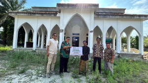 PTPN IV Regional IV Bantu Pembangunan Tempat Wudhu dan Toilet Masjid