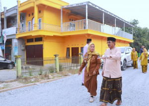 Tinj Bupati Minta Camat dan Warga Monitor Pekerjaan Jalur II Merlung